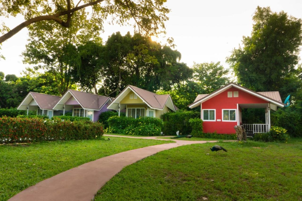 Bo Tree Cottage On The River 묵다한 외부 사진