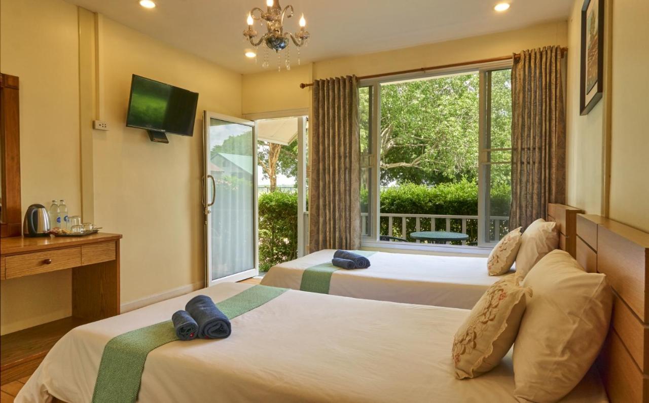 Bo Tree Cottage On The River 묵다한 외부 사진