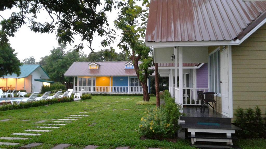 Bo Tree Cottage On The River 묵다한 외부 사진