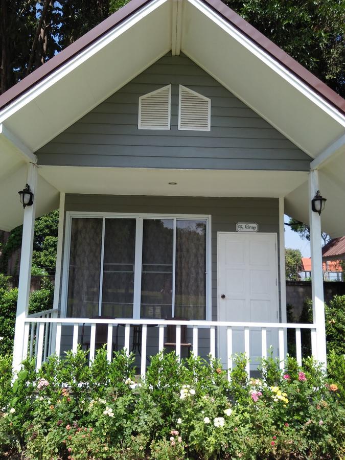 Bo Tree Cottage On The River 묵다한 외부 사진