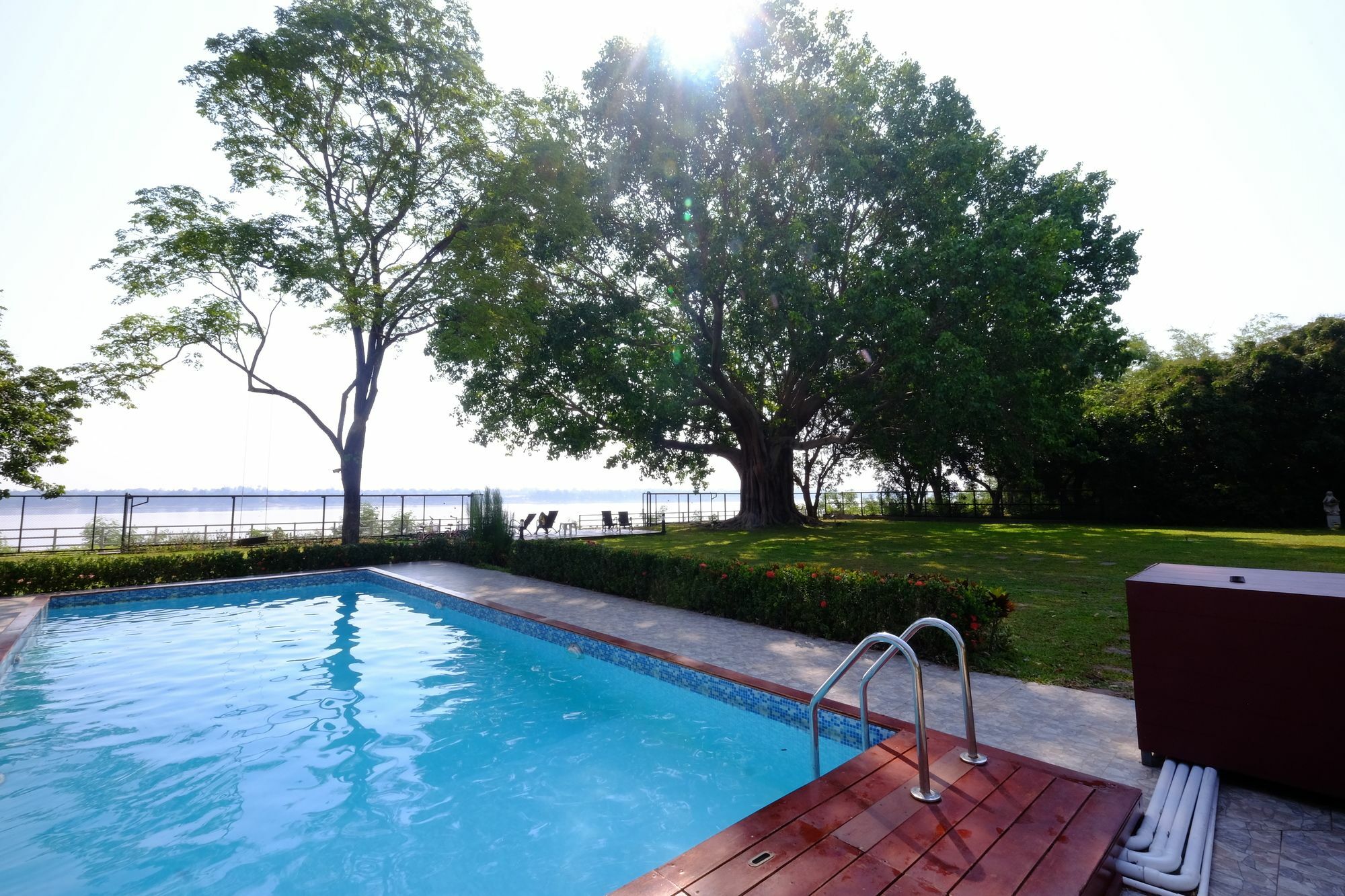Bo Tree Cottage On The River 묵다한 외부 사진